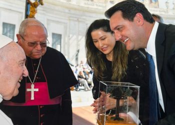 Governador lamenta morte do Papa Francisco e determina luto de sete dias no Paraná
