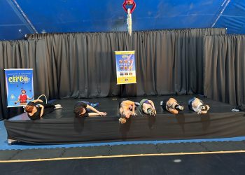 Vivência em técnica circense tradicional marca início das ações formativas do 16º Festival de Circo de Campo Mourão