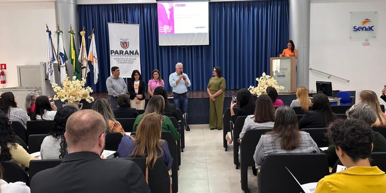 Campo Mourão sedia capacitação estadual para qualificação da política para mulheres e gestão de recursos