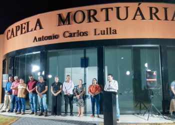 Moderna e ampla Capela Mortuária é inaugurada com homenagem em Farol