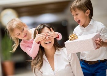 Dia das Mães: Comércio sorteia iphones, diárias em resort e vale compras em Campo Mourão