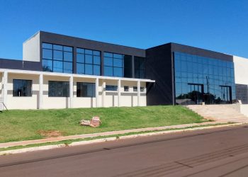 Farol constrói nova Prefeitura com grande auditório sendo uma das maiores da região