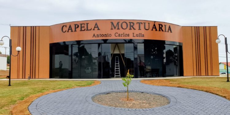 Farol inaugura moderna Capela Mortuária atendendo antiga reivindicação da comunidade
