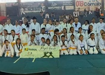 Projeto Karatê de Farol é vice-campeão da primeira Copa de Karatê