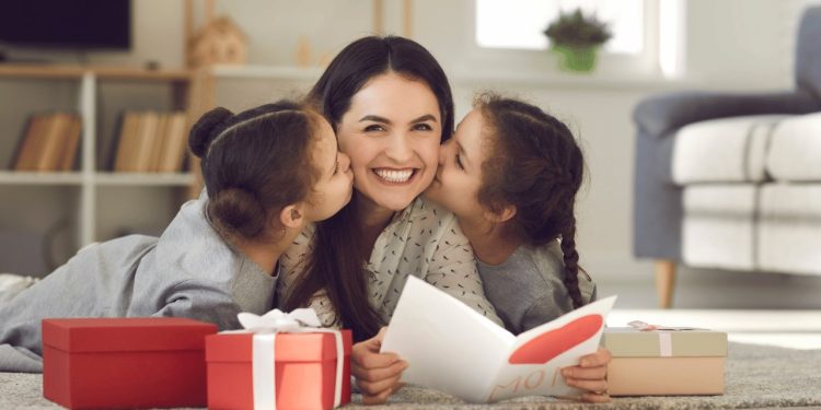 Comércio aberto até às 17 horas, neste sábado, em Campo Mourão