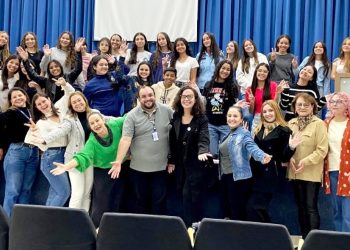 Cmeg abriu o Paideia com o curso de “Marketing Pessoal”