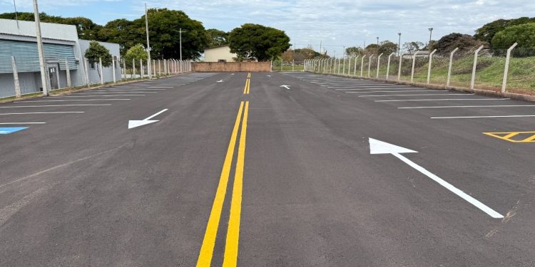 Prefeitura entrega novo estacionamento na UPA para garantir mais comodidade a pacientes e servidores