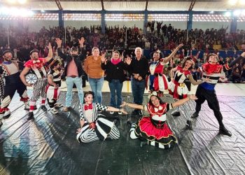 “Palhaços Cantores do Sou Arte” assistido por quase 4 mil pessoas