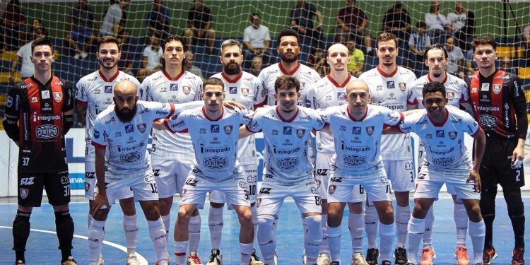 Campo Mourão Futsal recebe o líder da Liga Nacional no final de semana na Arena UTFPR