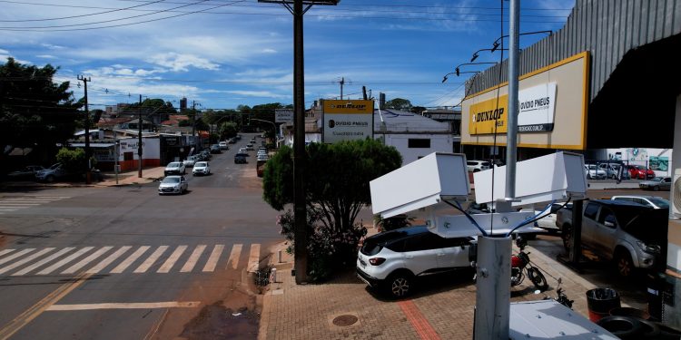 Fiscalização 24 horas da Muralha Digital garante mais segurança no trânsito em Campo Mourão