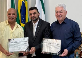 Prefeitura recebe o anúncio de construção da Casa do Autista com investimento do Governo Federal