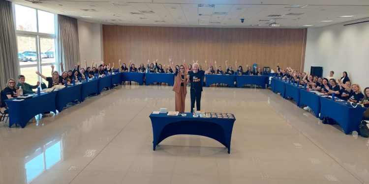 Dirigentes da Cmeg/C. Mourão participam de encontro estadual