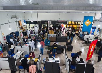 3º Feirão do Primeiro Emprego e Estágio reúne centenas de candidatos em Campo Mourão