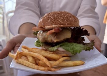 Prefeitura de Campo Mourão encerra Curso Gratuito de Hambúrguer Gourmet em parceria com o Senac