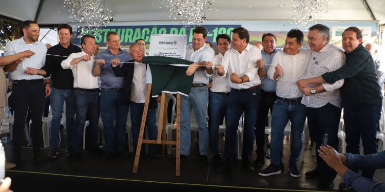 Quarto Centenário a Goioerê: governador entrega pavimentação em concreto da PR-180