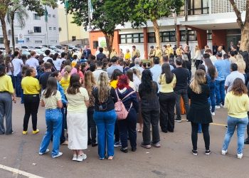 Semana da Pátria é aberta com ato cívico em frente a prefeitura de Campo Mourão