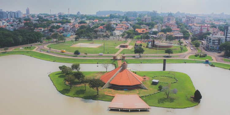 Semana de chuva no Paraná terá gangorra nas temperaturas, prevê o Simepar