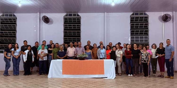 Comunidade Alto do Divino empossa nova diretoria e celebra avanços em infraestrutura, turismo e desenvolvimento rural