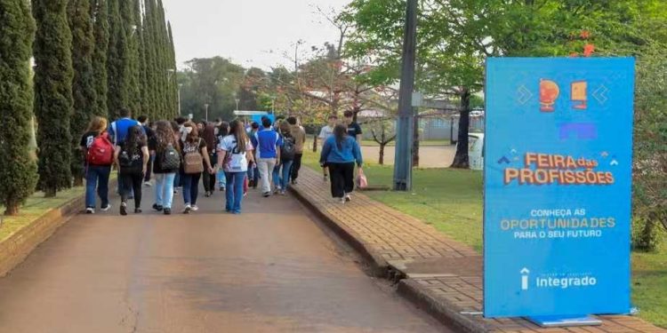 Centro Universitário Integrado realiza 19ª Feira das Profissões