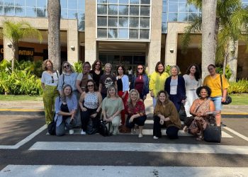 Cmeg/Campo Mourão promove visita a exposição em Londrina