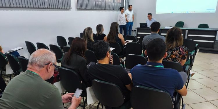 Campo Mourão implementa novo sistema de emissão de ITBI; treinamento é realizado no Paço Municipal