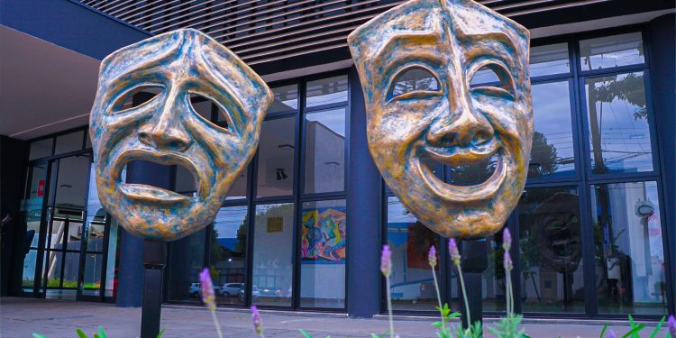 Campo Mourão se torna capital do teatro na 22ª edição do FETACAM; veja programação completa