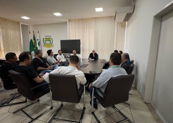 Campo Mourão discute implantação de escritório de compras públicas para fortalecer empresas locais e regionais