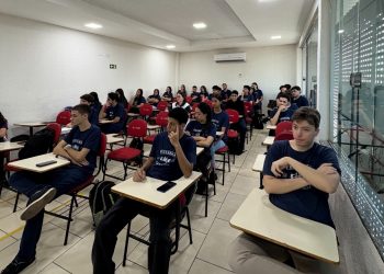 Setembro amarelo: CAPS Infantojuvenil de Campo Mourão promove palestras sobre saúde mental no CIEE