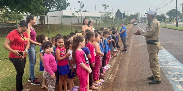 Semana Nacional do Trânsito é marcada por palestra educativa no CAIC