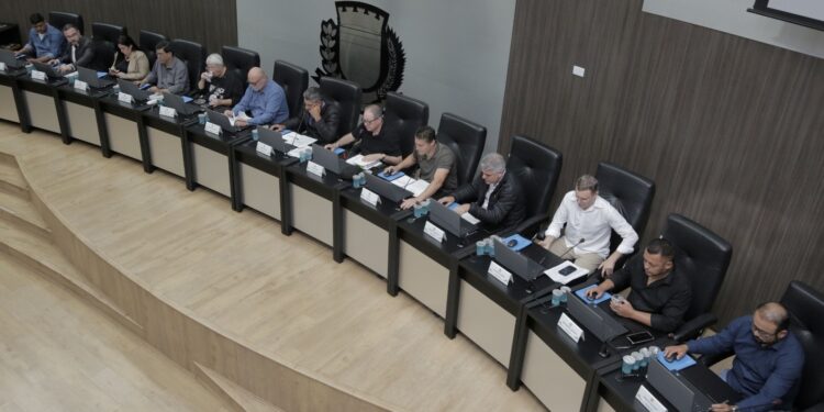 Câmara de Campo Mourão aprova projeto de Lei para combater a alienação parental