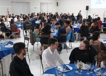 Semana do Contador encerrada com homenagem, lançamento e jantar em Campo Mourão