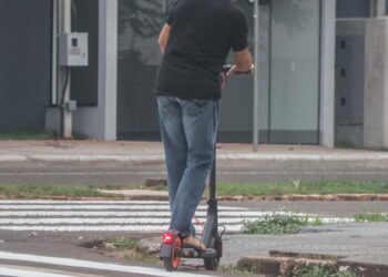Vereadores de Campo Mourão aprovam Lei do uso de patinetes elétricos com foco em segurança