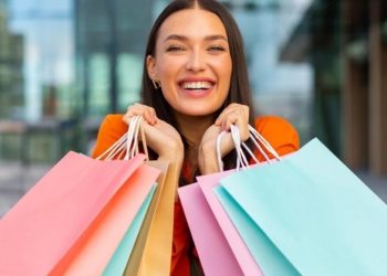 Mais um sábado, em C.ampo Mourão, com lojas abertas até às 17 horas