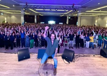 “Dia da Educação” foi marcado por palestra-show e premiações