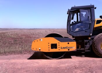 Prefeitura de Campo Mourão realiza manutenção em estradas rurais na região da Comunidade Santa Lúcia