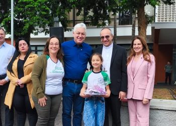 Campo Mourão, 78 anos: ato cívico e premiação de estudantes