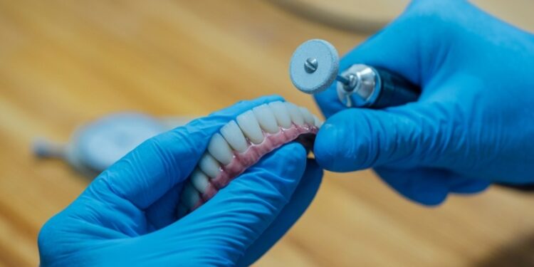 Prefeitura de Campo Mourão realiza novo mutirão para confecção de próteses dentárias