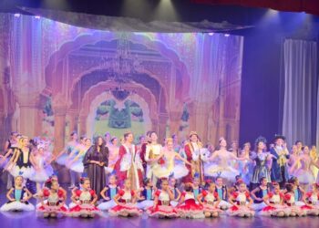 Espetáculo “A Bela Adormecida” encanta público na estreia e segue até sábado em Campo Mourão