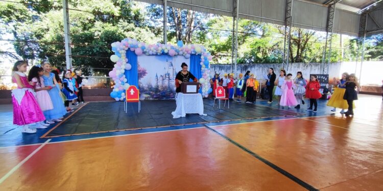 Campo Mourão realiza Mostra Literária do projeto Ciranda Literária 2025 neste sábado (8)