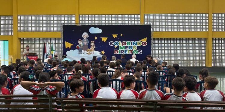 Procon lança campanha “Colorindo Meus Direitos” nas escolas de Campo Mourão