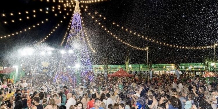 Natal: Ambientação da Praça da Catedral terá muitas máquinas de neve artificial