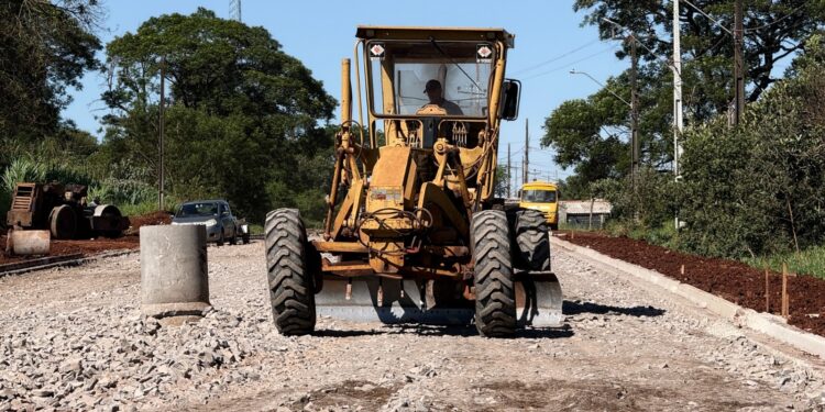 Prefeitura de Campo Mourão avança com obras de pavimentação na Região do Parque Industrial