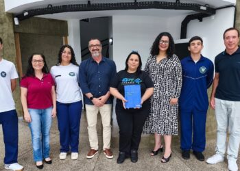 Estudantes apresentam projeto inovador na área ambiental para a prefeitura de Campo Mourão