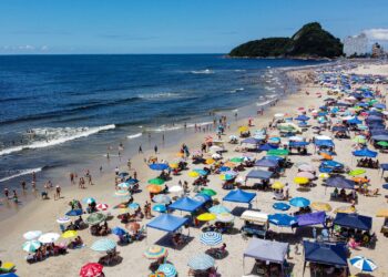 No Paraná, verão chega com muito calor, mas o Natal será de chuva no Estado