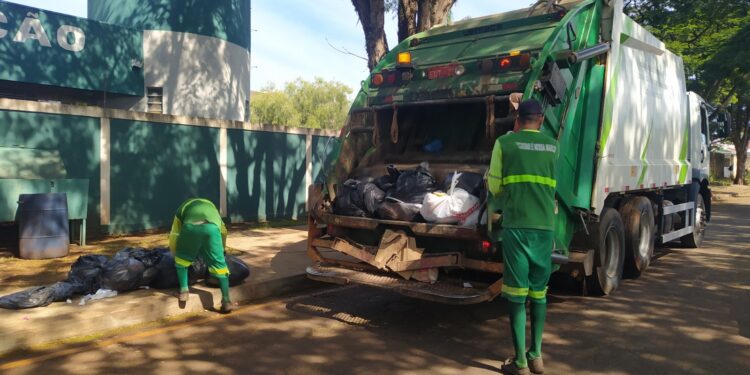 Prefeitura divulga cronograma especial de coleta de resíduos para o fim de ano em Campo Mourão