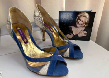 Museu de Campo Mourão recebe sapatos de Hebe Camargo