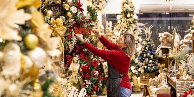 A partir desta quinta-feira, comércio de Campo Mourão atende até às 22 horas