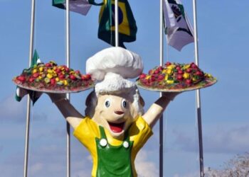 Símbolo de Campo Mourão no Cortejo Natalino neste domingo