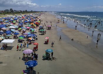 Calor forte e tempestades: características de verão voltam ao Paraná nesta semana