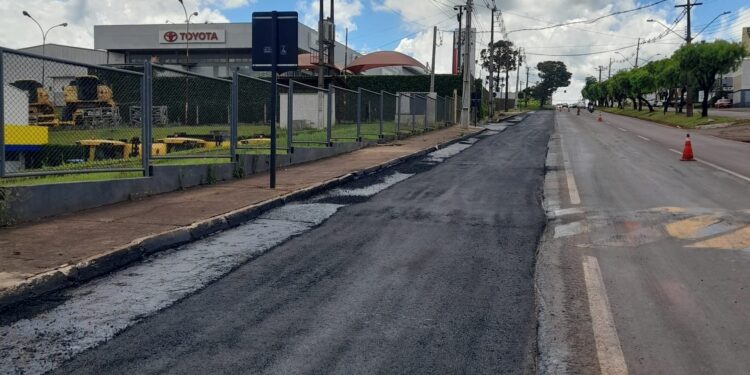 Trecho municipalizado da PRC- 487 em Campo Mourão recebe melhorias